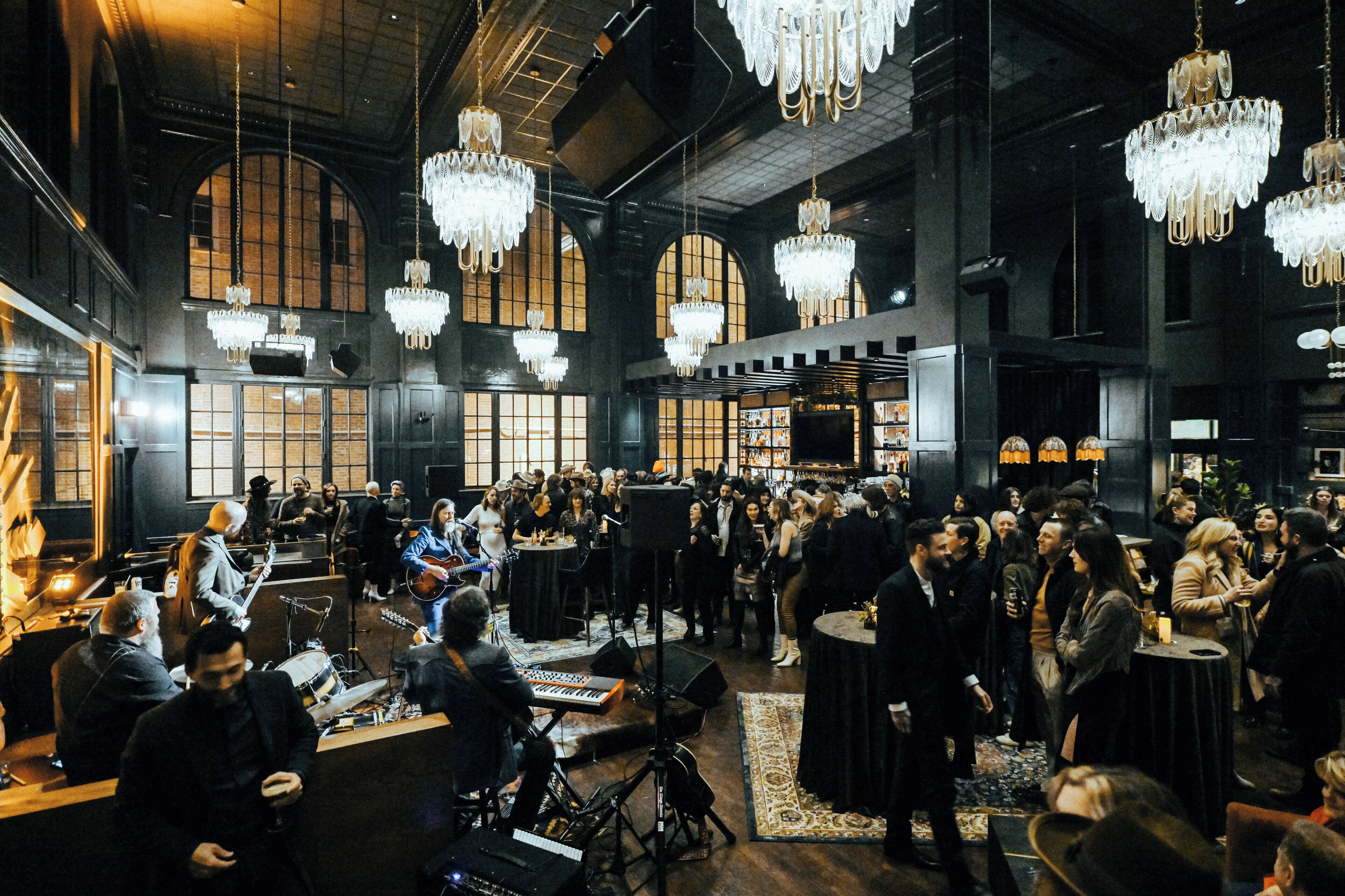 breakfast, lunch, dinner served; american cuisine