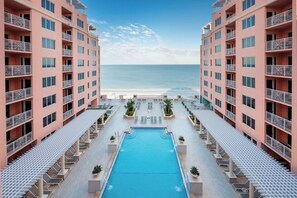 Outdoor pool, open 8:00 AM to 10:00 PM, cabanas (surcharge) - Hyatt Regency Clearwater Beach Resort & Spa (Clearwater Beach)