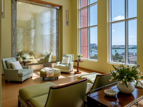 Couples treatment rooms, body treatments, aromatherapy