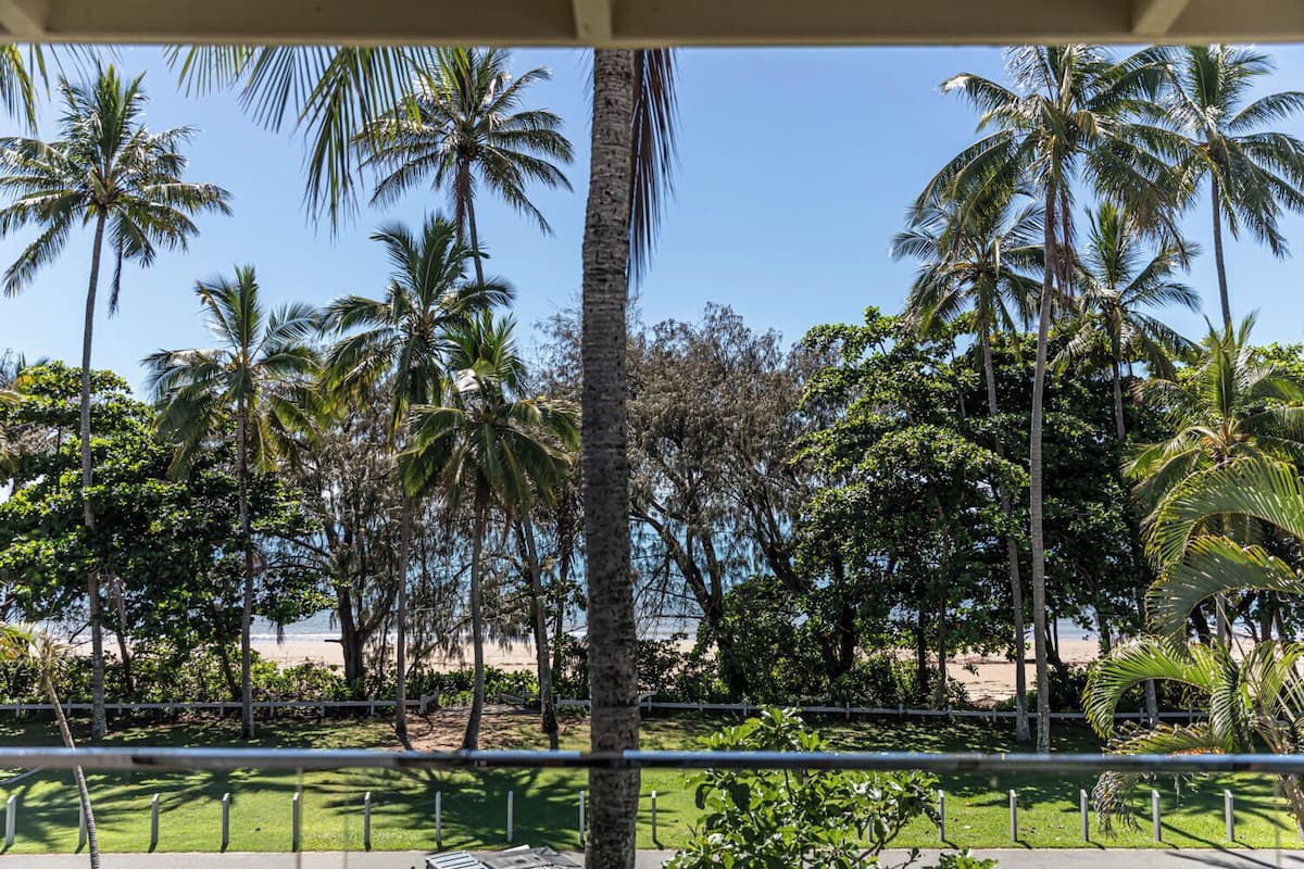 Family Apartment, 2 Bedrooms, Terrace, Sea View | 1 bedroom, individually furnished, iron/ironing board, rollaway beds