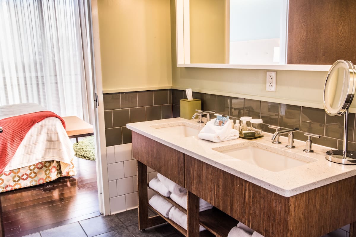 suite, 1 king bed | bathroom sink