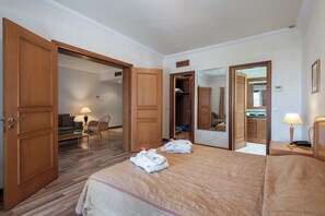 VIP Suite Sharing Pool  | 객실 내 금고, 암막 커튼, 무료 WiFi, 침대 시트