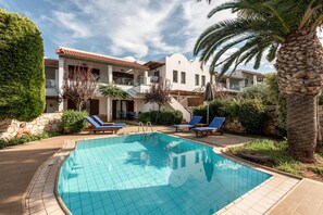 Caja de seguridad en la habitación, cortinas blackout y wifi gratis 