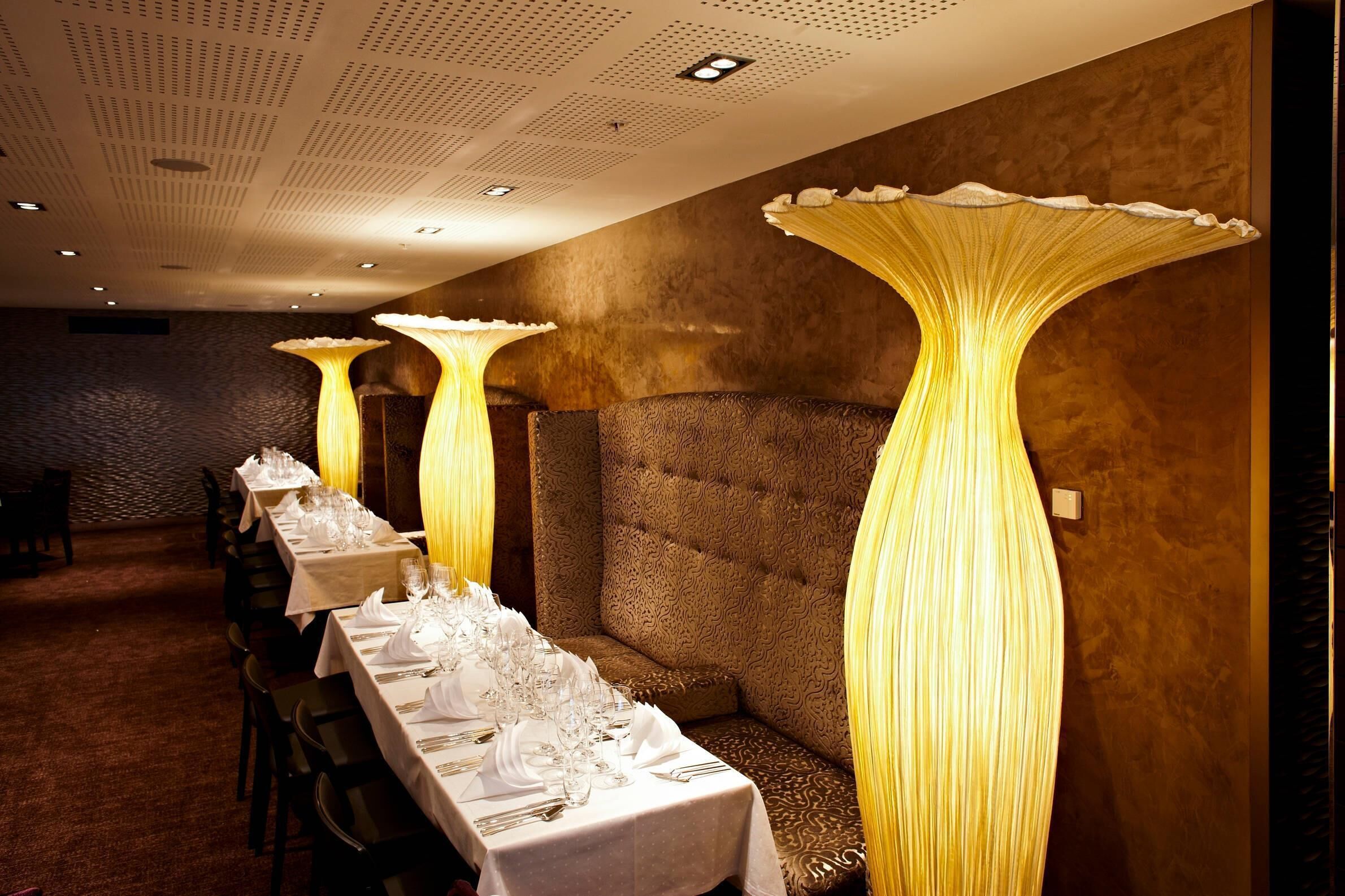 Frühstück, Mittagessen, Fisch und Meeresfrüchte, Blick auf den Strand 