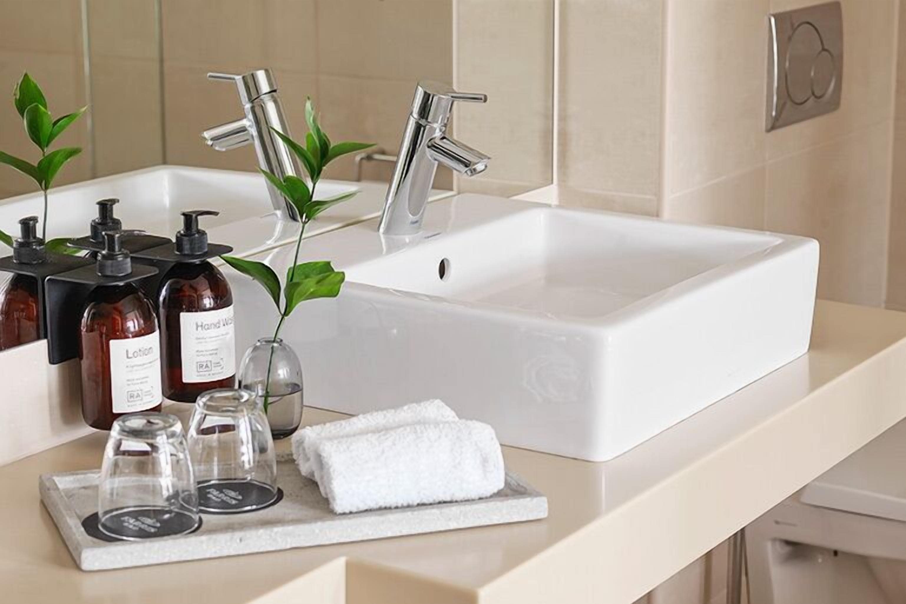 standard room | bathroom | hair dryer, towels