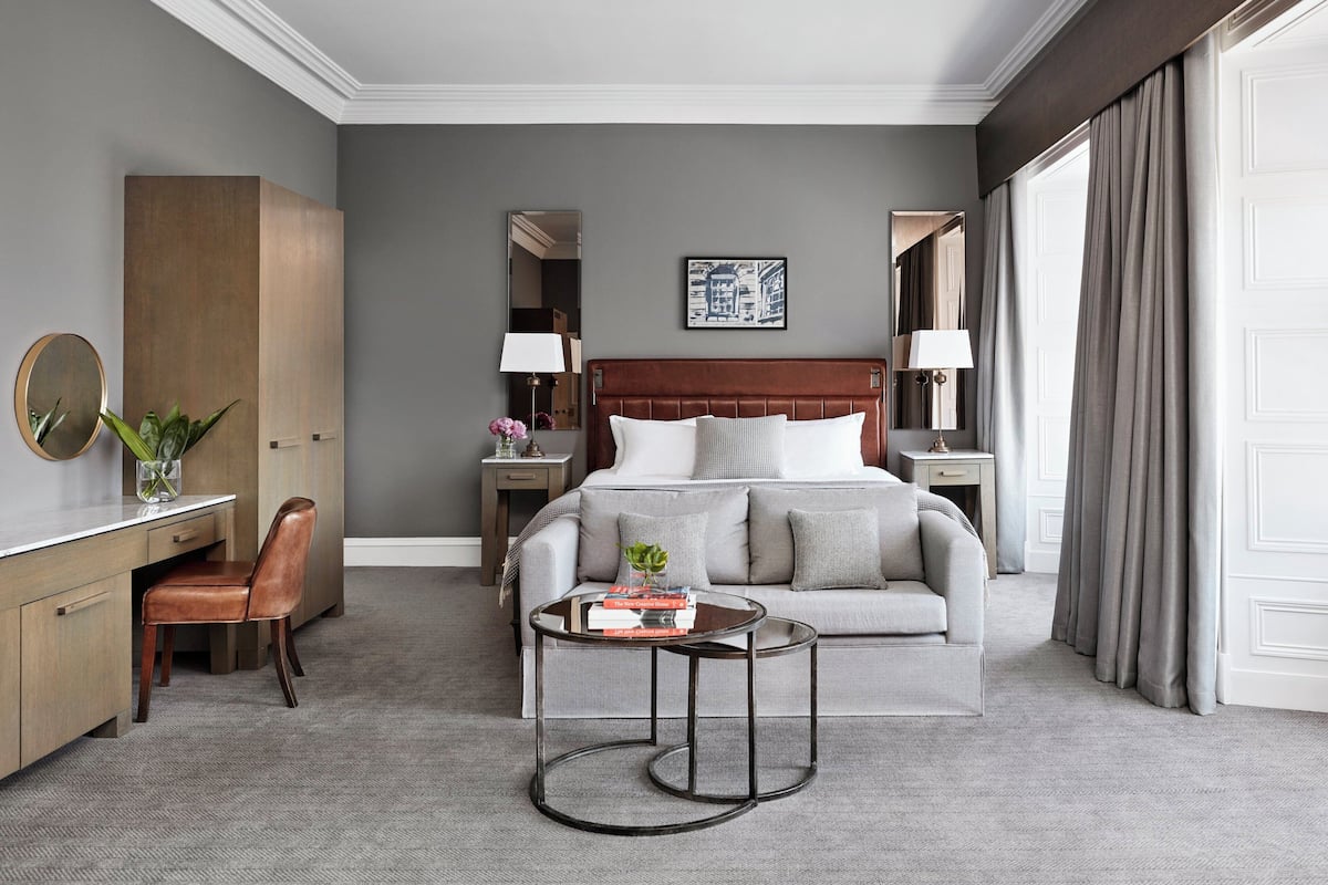 The Georgian Suite | 迷你吧、客房內保險箱、書桌、筆電工作空間
