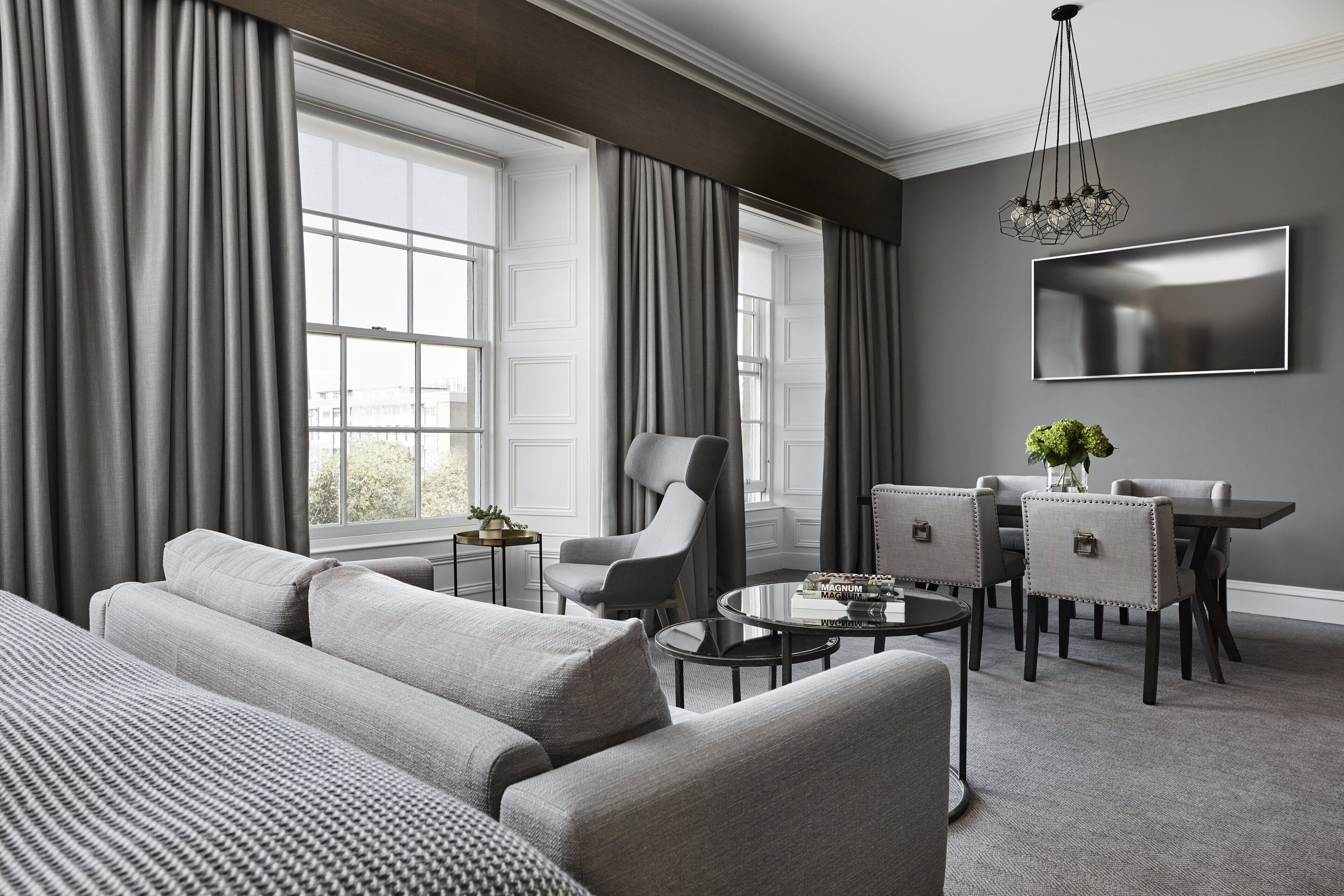 suite, 1 bedroom | 1 bedroom, minibar, in-room safe, desk