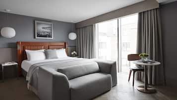 Minibar, in-room safe, desk, laptop workspace