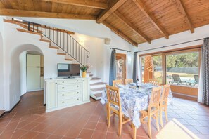 Exclusive Villa, 3 Bedrooms, Private Pool | Living area