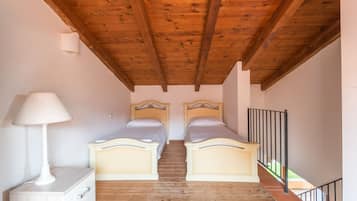 Vil·la exclusiva, 3 dormitoris, piscina privada | 1 dormitori, planxa i posts de planxar i roba de llit