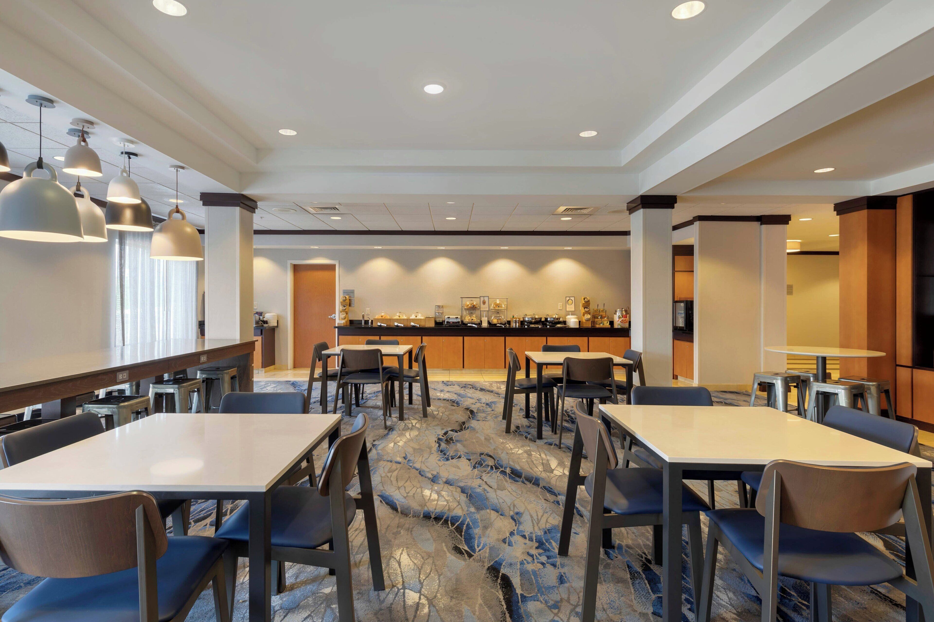 free daily continental breakfast