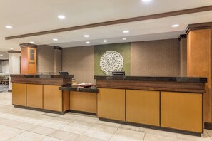 Reception - Fairfield Inn & Suites by Marriott Madison East (Madison)