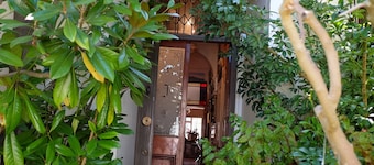 Jambo Guest House