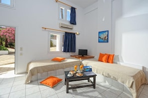 In-room safe, iron/ironing board, bed sheets - Filia Hotel Resort (Hersonissos)