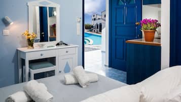 Studio, Ensuite, Pool View (DOUBLE BY THE POOL ) | Premium bedding, in-room safe, free WiFi, bed sheets