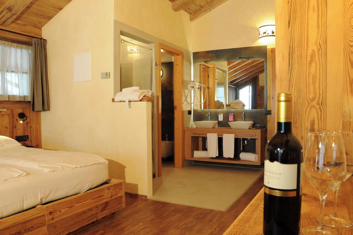 Exclusive Double or Twin Room