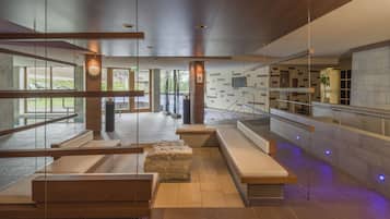 Salas de tratamiento para parejas, sauna y baño de vapor