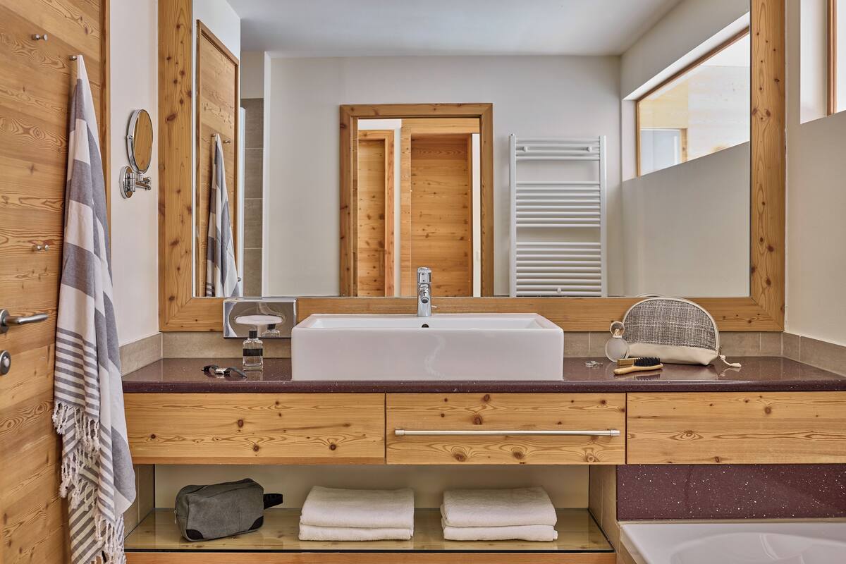 family suite, 2 bedrooms, balcony | bathroom | hair dryer, bathrobes, towels, soap