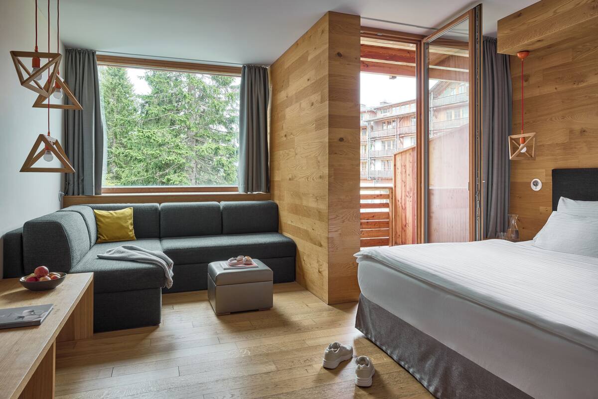 deluxe room, 1 double bed with sofa bed, balcony | 1 bedroom, hypo-allergenic bedding, in-room safe, desk