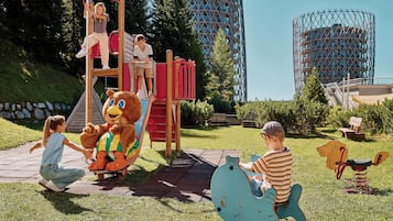 Children’s play area – outdoor