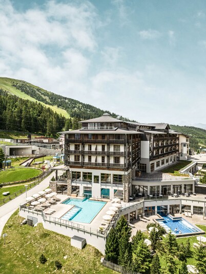 Falkensteiner Hotel Cristallo l 4 Star Superior