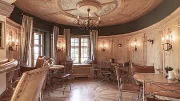 Lobby lounge