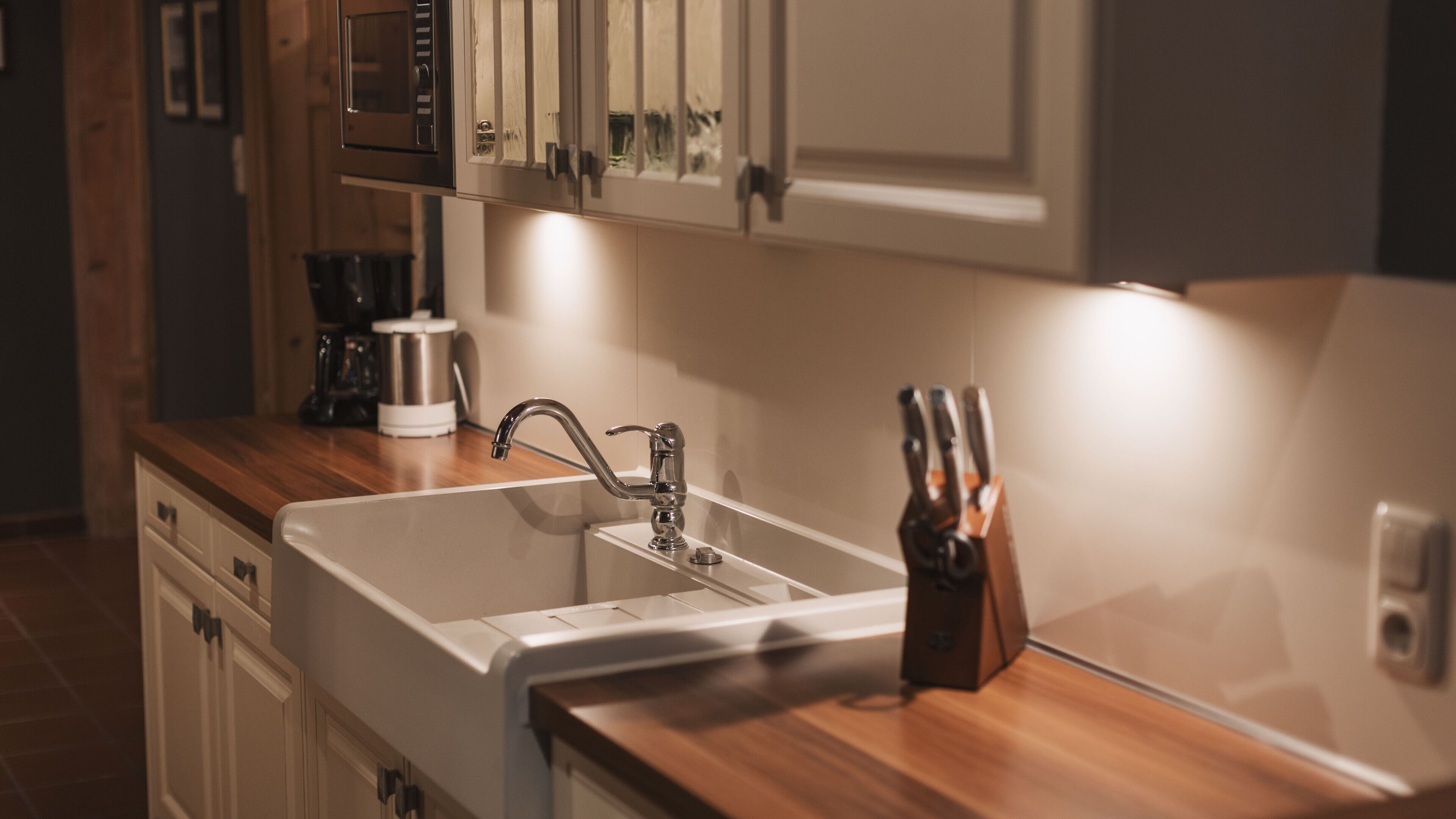 traditional apartment, 3 bedrooms | private kitchen | fridge, stovetop, dishwasher, coffee/tea maker