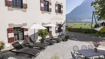 Apartamento tradicional, 3 quartos | Terraço/pátio