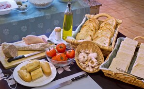 Desayuno (EUR 7 por persona)