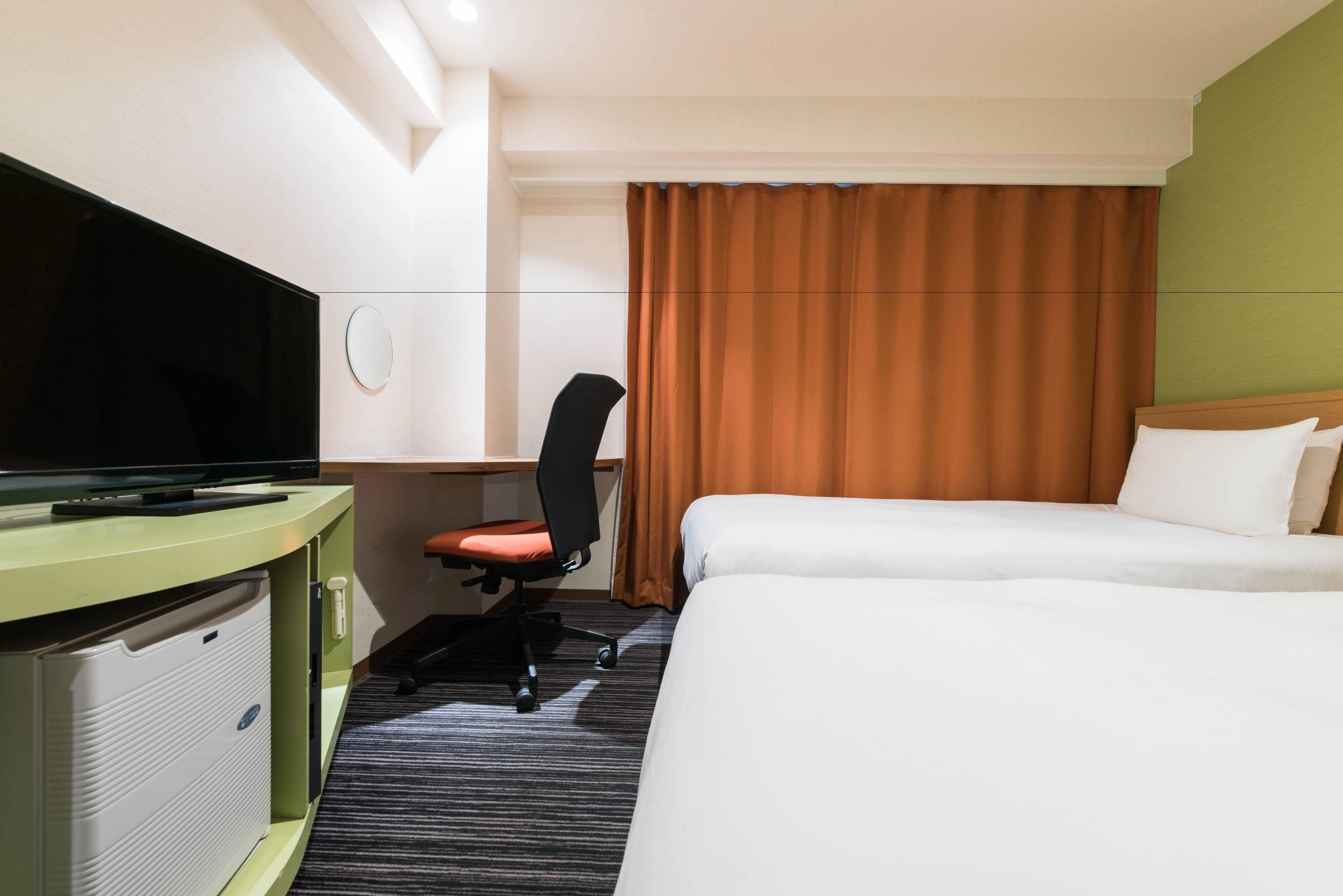 in-room safe, individually decorated, individually furnished, desk