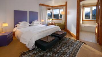 Ropa de cama de alta calidad, cubrecamas y cortinas blackout