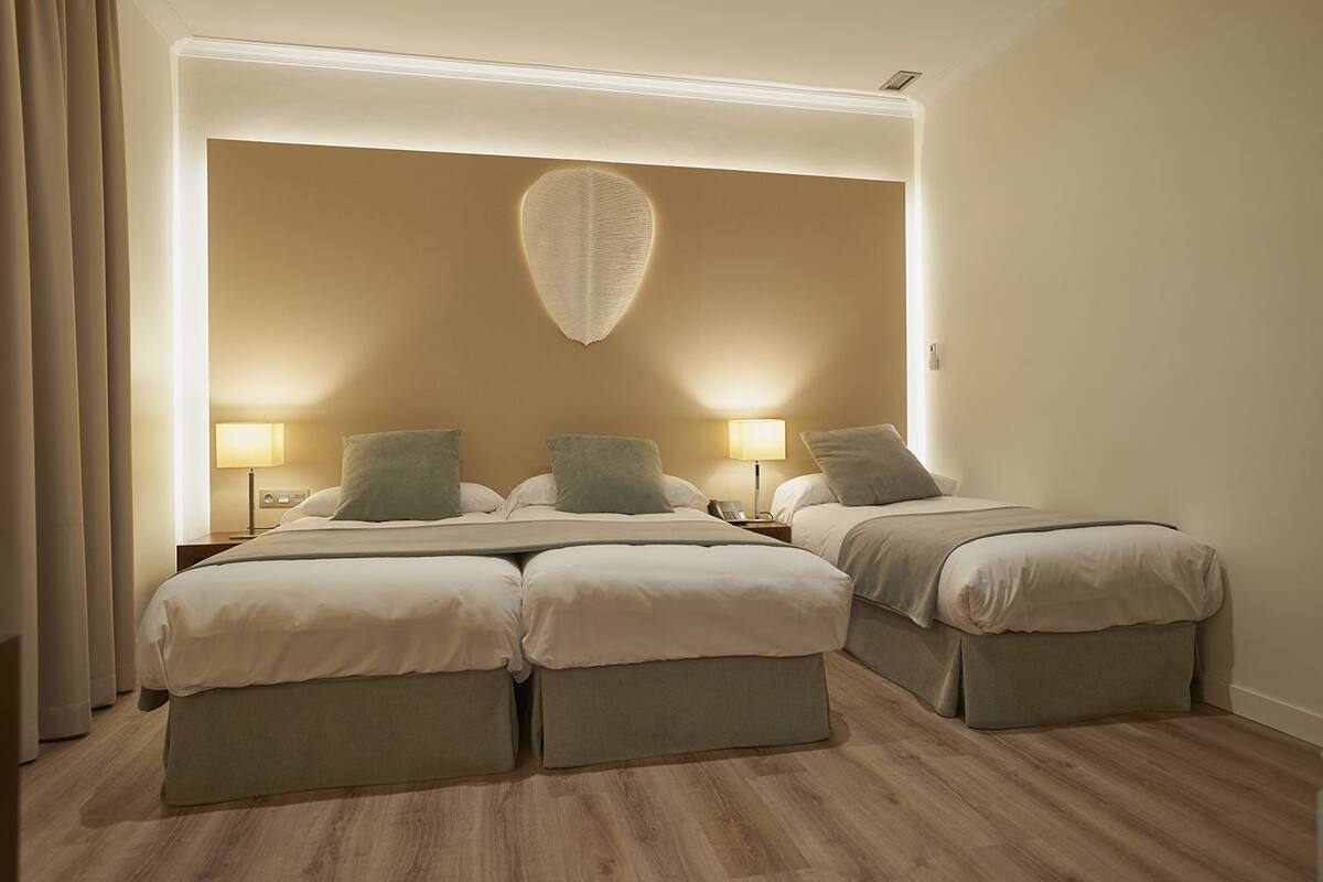 triple room | 1 bedroom, in-room safe, free wifi, bed sheets