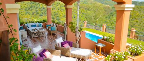 Panoramic Villa | Terrace/patio