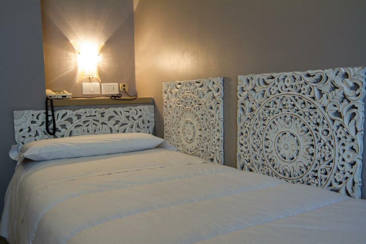 Coffres-forts dans les chambres, bureau, chambres insonorisées