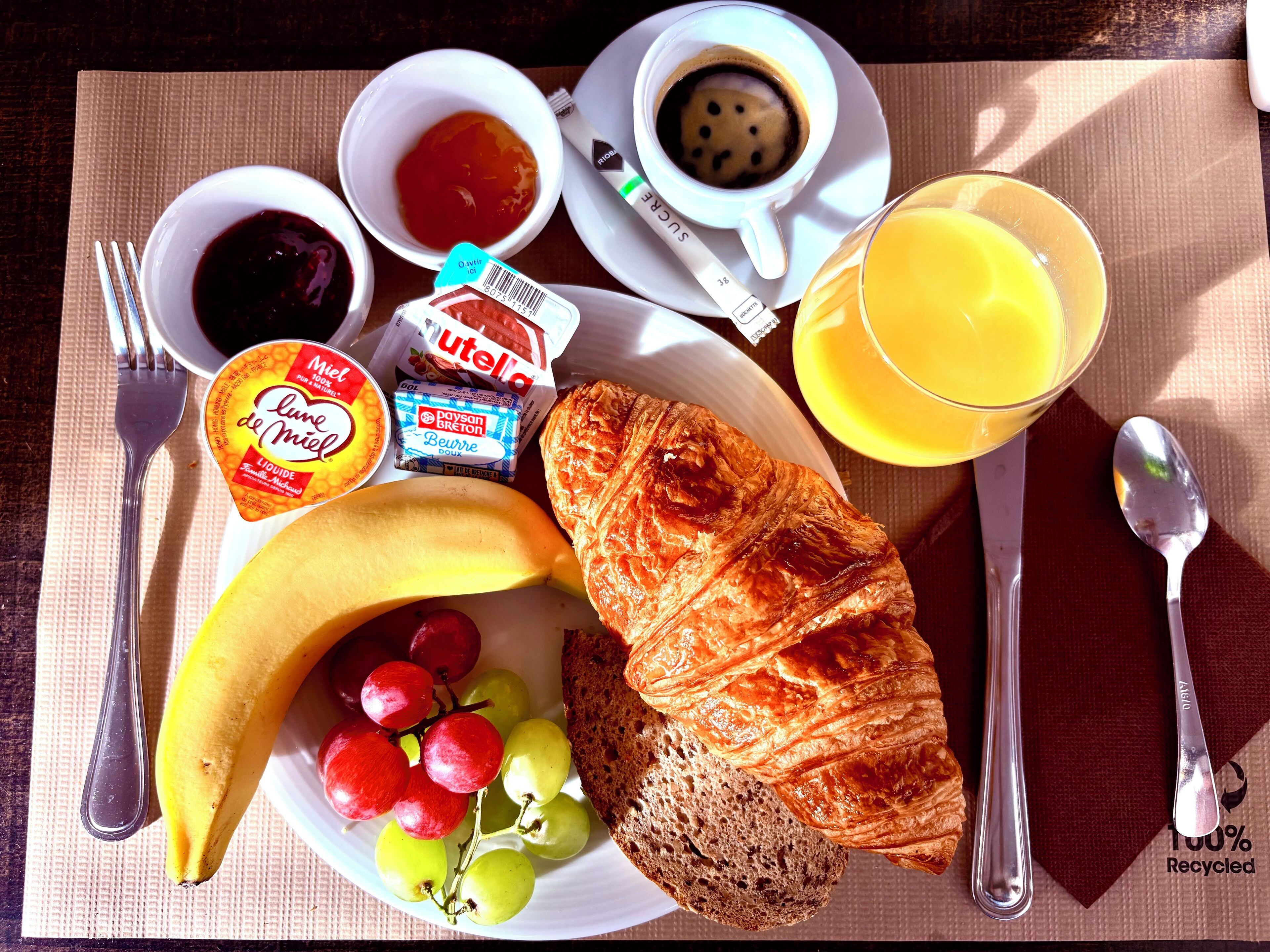 daily buffet breakfast (eur 12 per person)