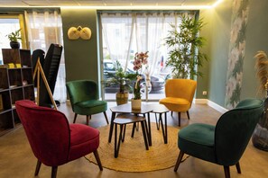 Reception - Hotel Parisien (Menton)