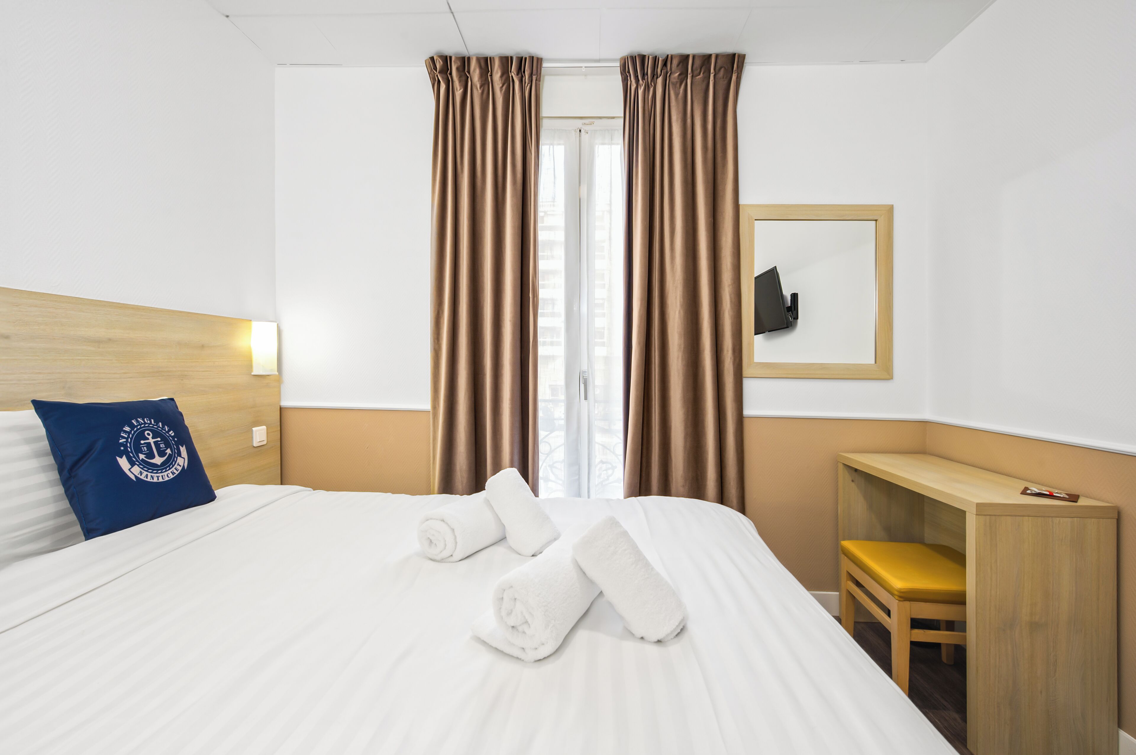 Photo - Hotel Parisien