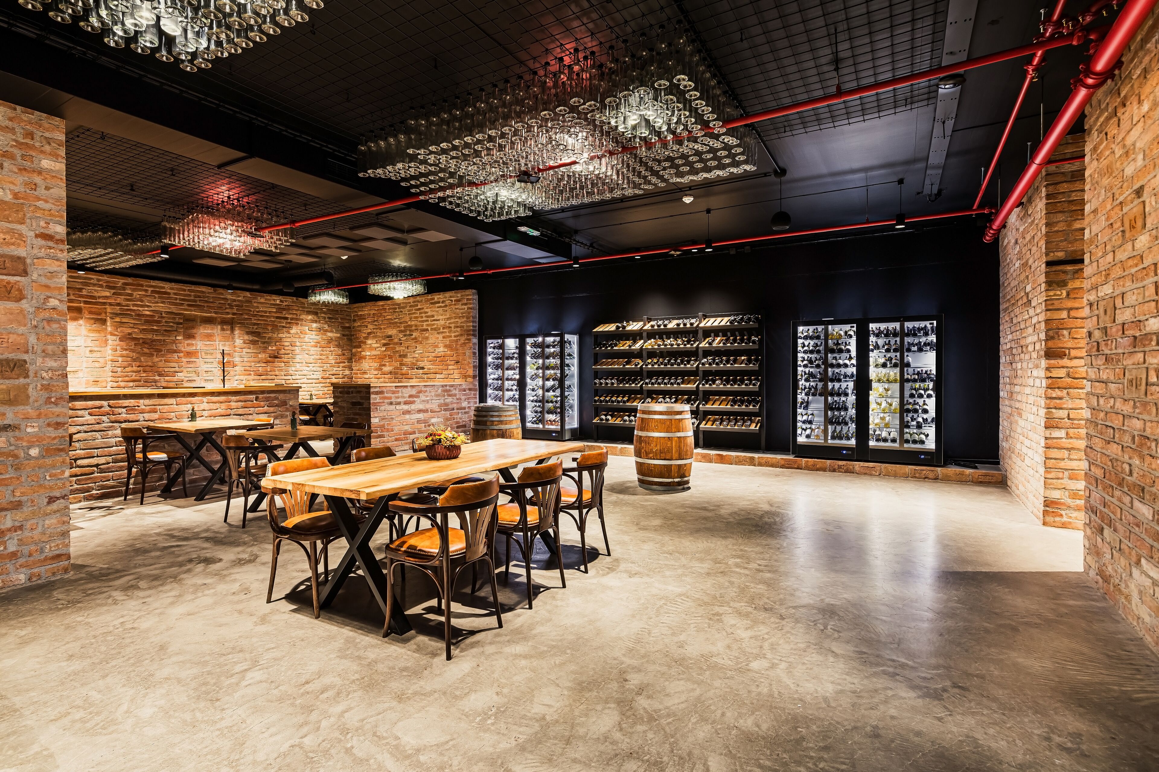 breakfast, lunch, dinner served; local cuisine