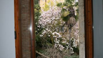 Basic-Zimmer, 1 Schlafzimmer, mit Bad, Gartenblick | Blick von der Unterkunft