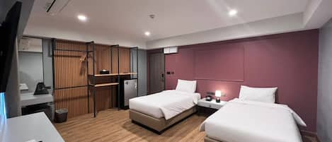 Standard Twin Room, 2 Single Beds | Minibar, in-room safe, desk, blackout curtains