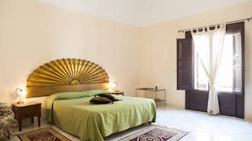 Premium bedding, minibar, desk, free cots/infant beds