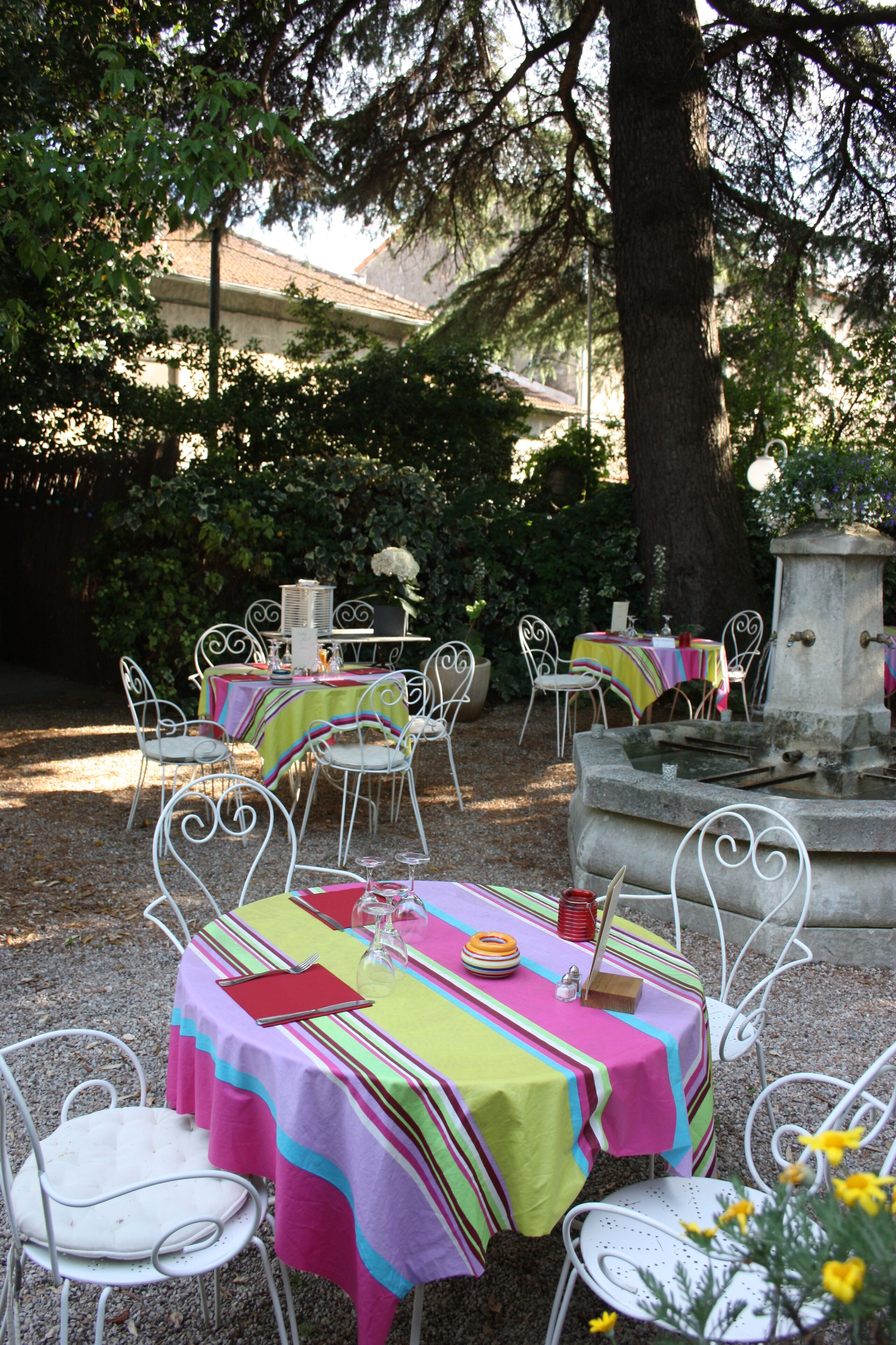 breakfast, dinner served; mediterranean cuisine, pool views