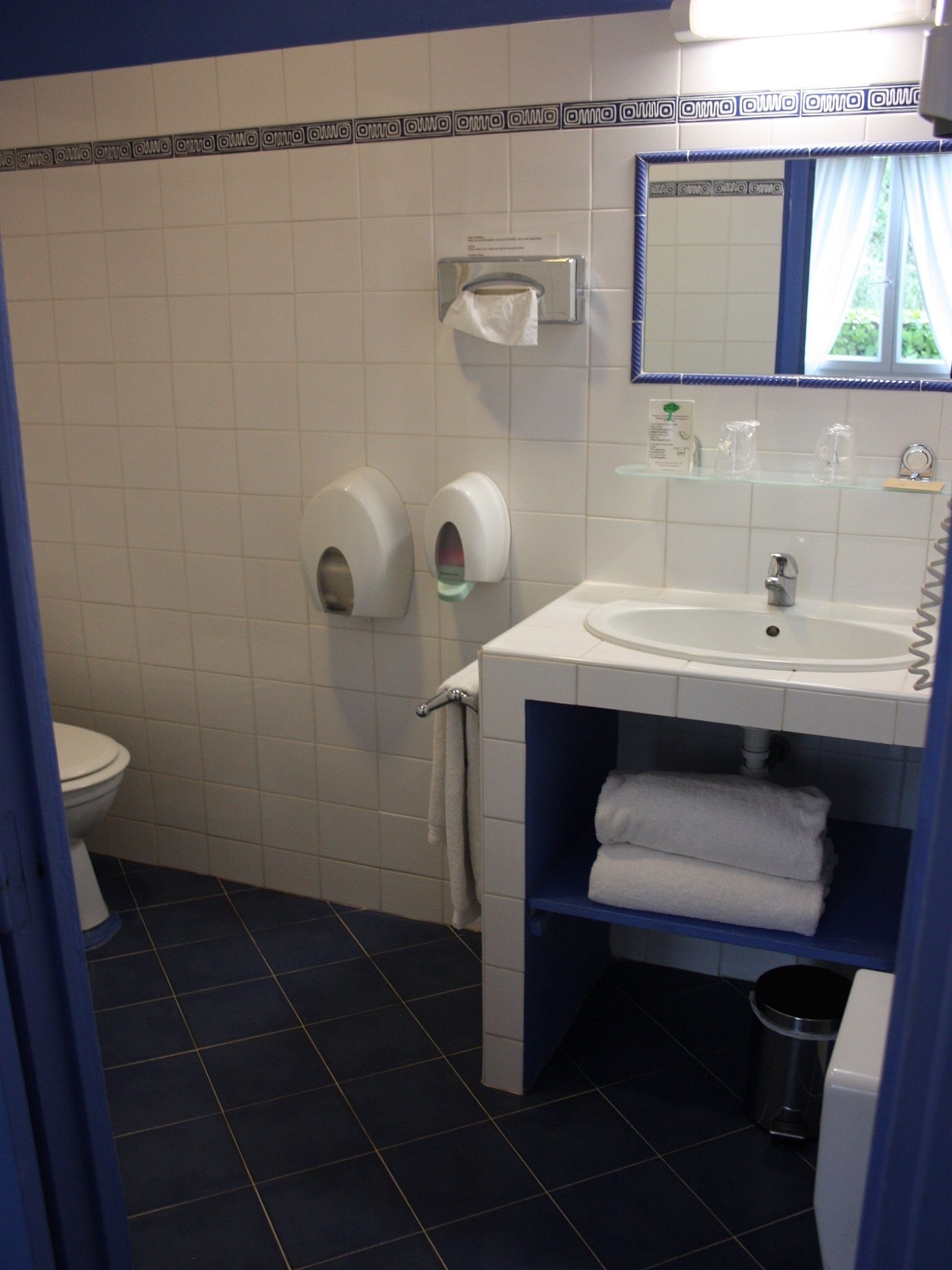 comfort room | bathroom | free toiletries, hair dryer, towels