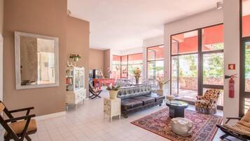 Sala de estar en el lobby