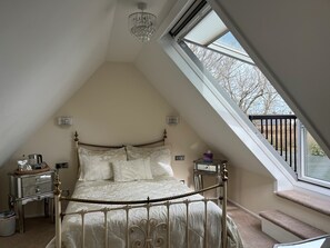 Habitación doble superior, baño privado (Jasmine New)