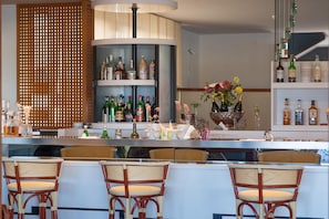 Bar (en el alojamiento)