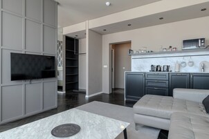 标准开间 | 私人简易厨房 | 冰箱、微波炉、炉灶、茶具/咖啡用具