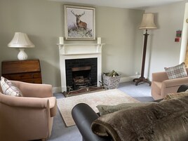 Double Room, Ensuite | Lounge