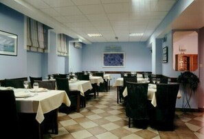 Breakfast served - Hotel Dora (Zagreb)