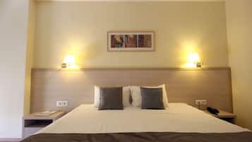 Minibar, in-room safe, desk, soundproofing